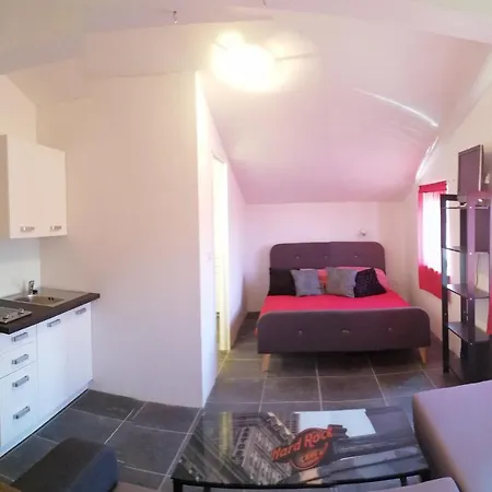 Gracia Apartment *