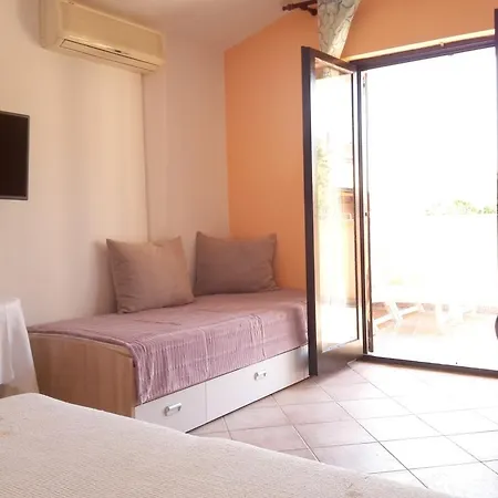 Gracia Apartment Funtana