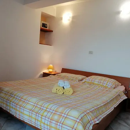 Gracia Apartment